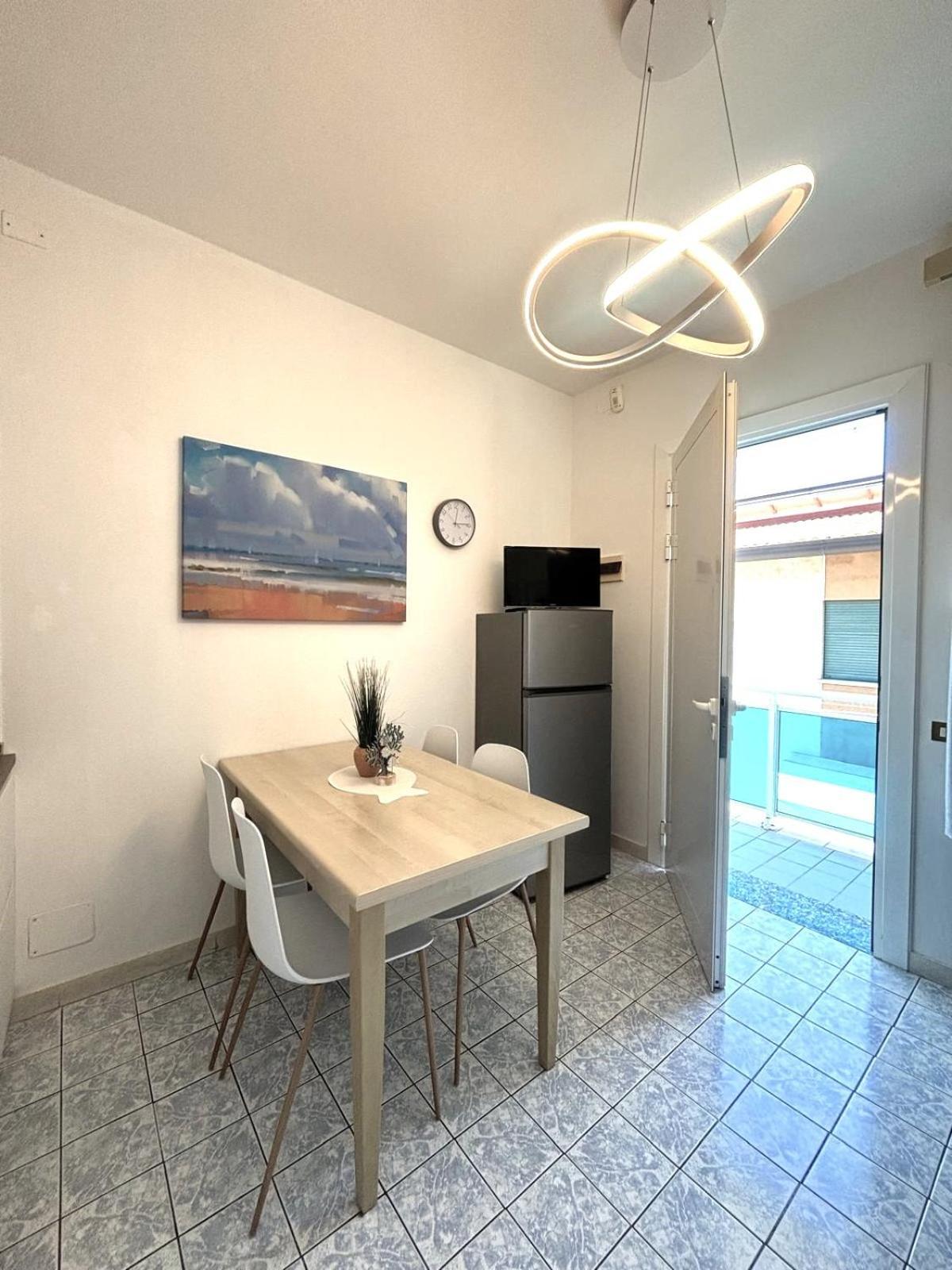 Bilocali Casa De Lazzari - Piazza Brescia - Adria Holiday Jesolo - Family Apartments מראה חיצוני תמונה